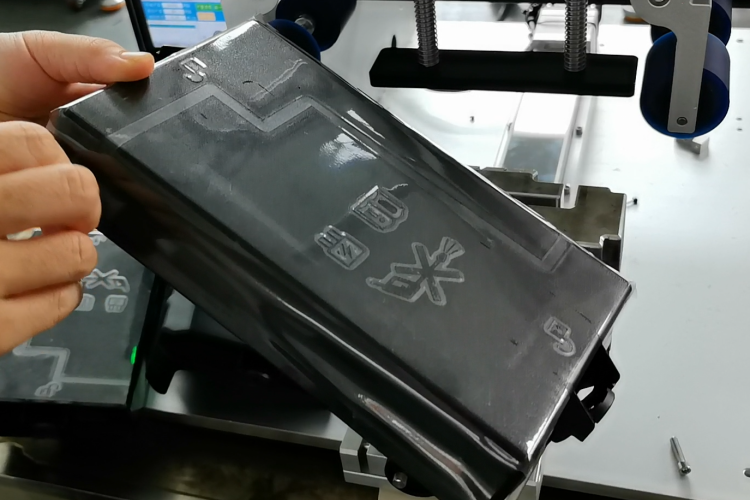 國內(nèi)知名貼膜機(jī)工廠：周邊輔貼更全面