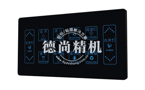 高光面開(kāi)關(guān)面板自動(dòng)貼膜機(jī)防刮傷？